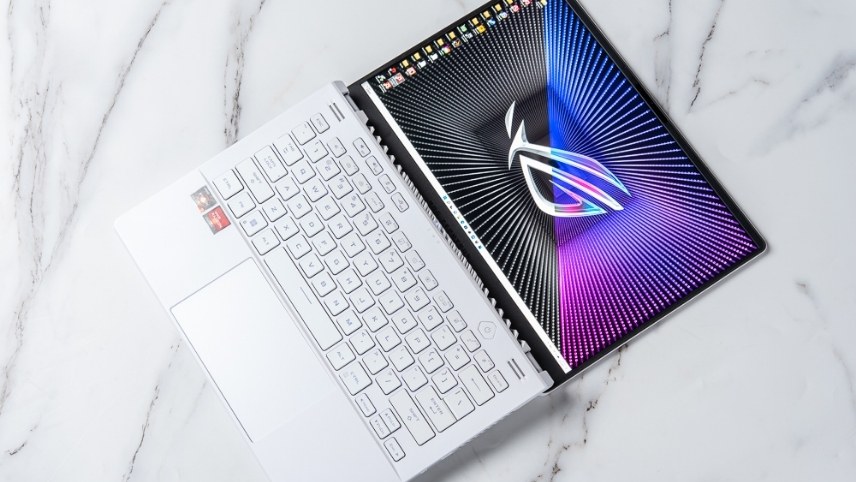 ایسوس ROG Zephyrus G14 2022 به صورت کاملا باز