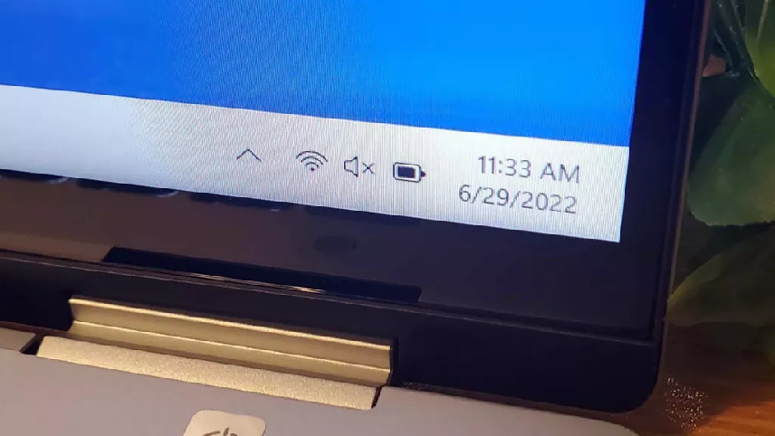 مشخصات لپتاپ Dell Inspiron