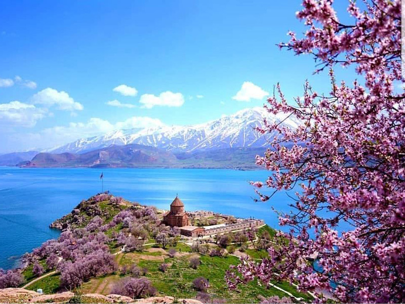 چرا به وان سفر کنیم؟