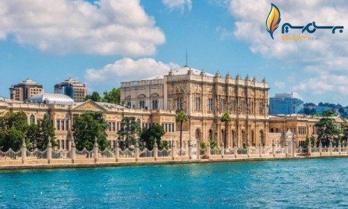 کاخ دولما باغچه در کنار تنگه بسفر