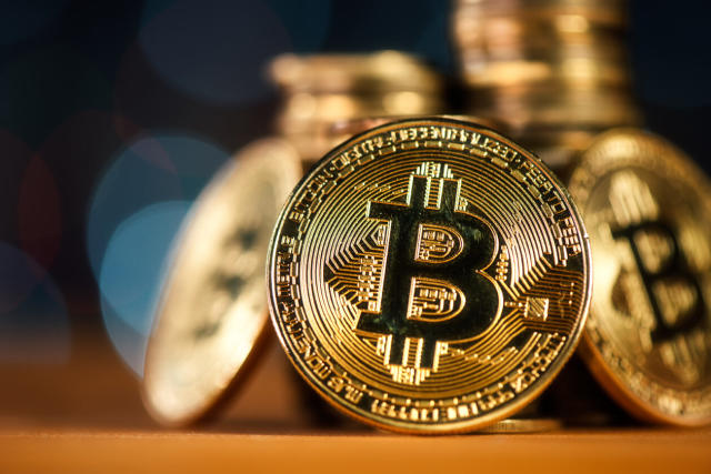 دستگاه بیت کوین از کجا بخریم؟ بررسی کامل