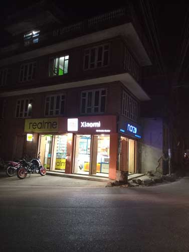 دوربین گوشی آ ۰۴