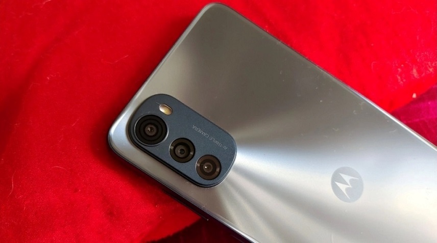 معرفی گوشی موبایل موتورولا مدل Moto E32s
