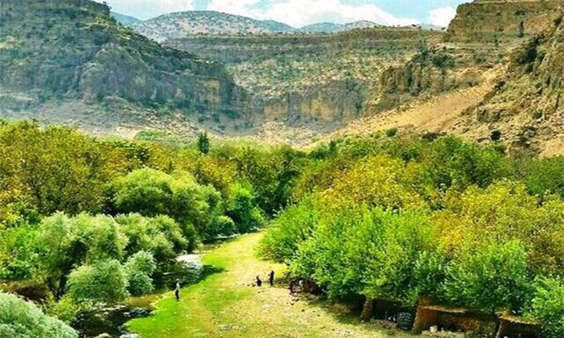 راهنمای سفر به کرمانشاه/ وسایل مورد نیاز برای سفر به کرمانشاه