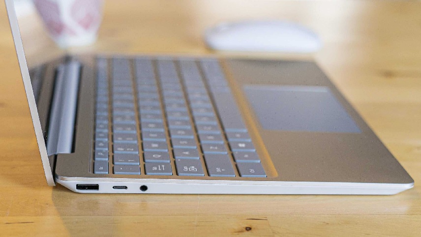 مشخصات لپتاپ مایکروسافت مدل Surface Laptop GO