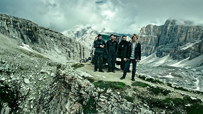 دانلود فیلم Point Break 2015