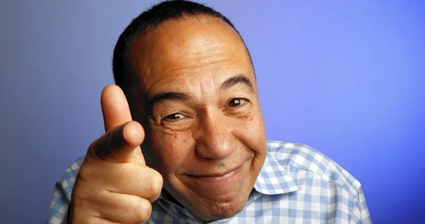 گیلبرت گوتفرید (Gilbert Gottfried) صداپیشه شخصیت دیوید دابلدی (David Doubldy)