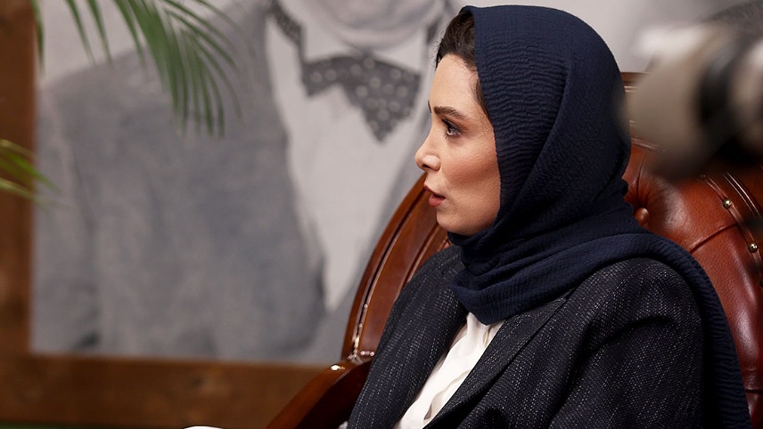 حواشی فرناز رهنما