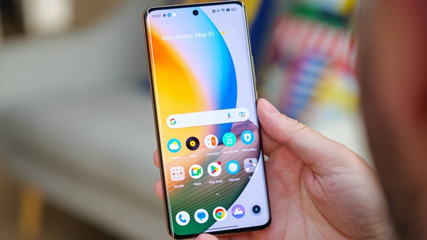صفحه نمایش realme 11 پرو پلاس