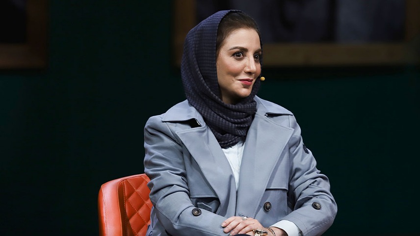 حواشی رویا میرعلمی