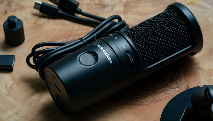 بهترین میکروفن برای تولید محتوا: Audio-Technica AT2020